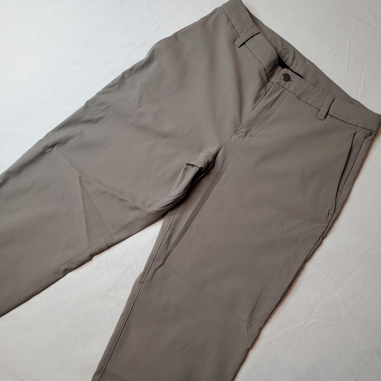Lululemon Men’s Size 32X26 Commission Classic-Fit Pant Tech Woven Rover M5AJIS