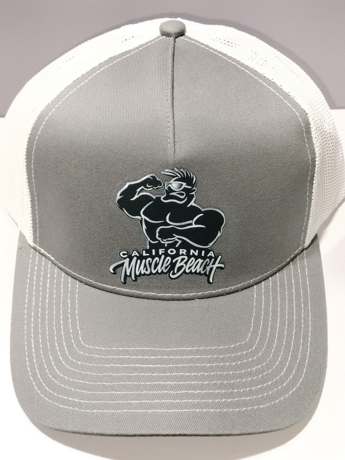 California Muscle Beach Bodybuilding Gray Snapback Hat Adjustable Trucker Cap