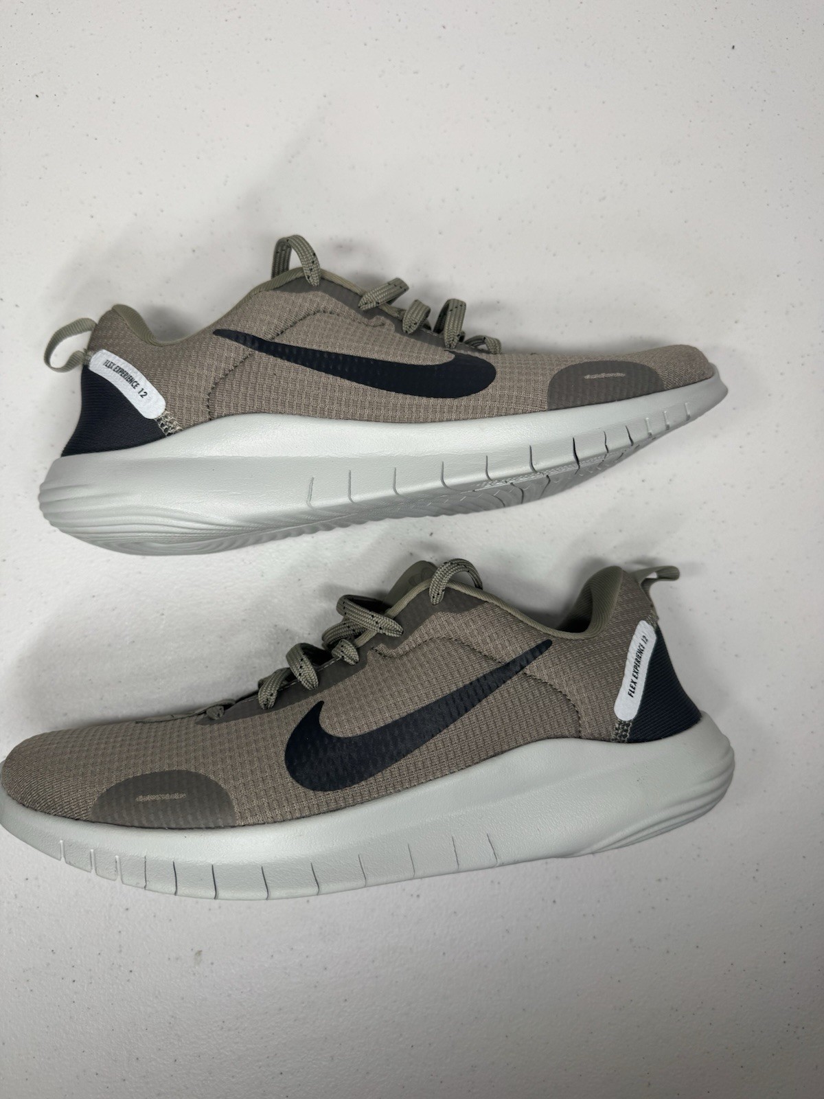 Nike Flex Experience RN 12 Light Army Green Grey Silver DV0740-300 sz 8 Tried On