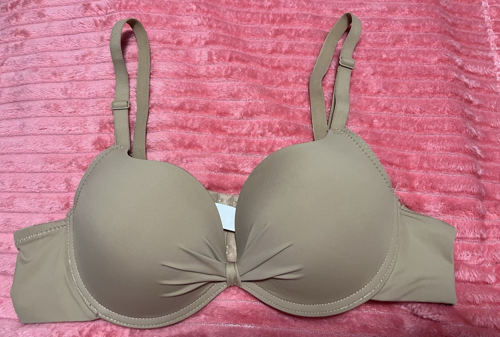 36C Underwire Support Bra Seamless Silky Soft Removable Straps Tan NWOT