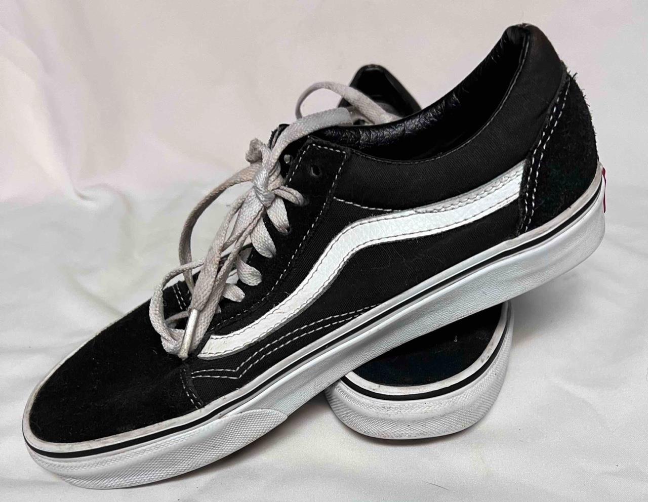 Vans Black Suede/Leather Casual or Skateboarding Shoes #500714 Men 6.5 Women 8