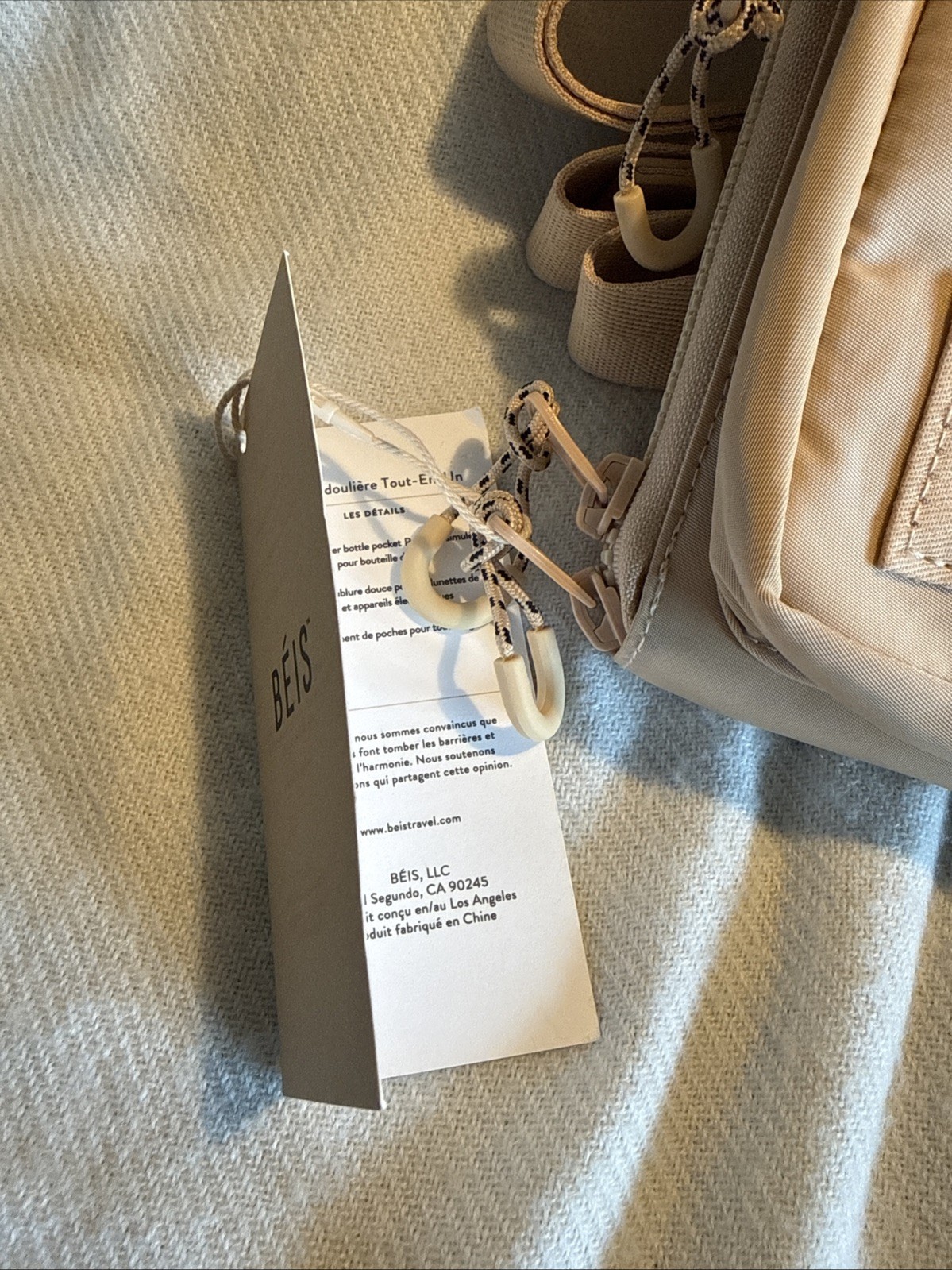 BEIS The All-In-One Sling Crossbody Bag Beige Hidden Water Bottle Pocket