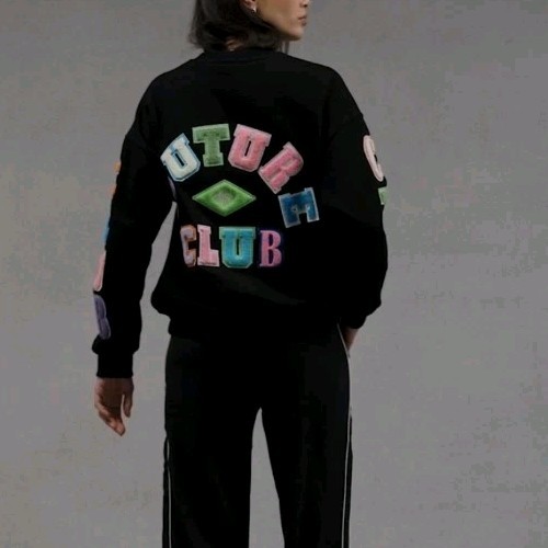 THE COUTURE CLUB MULTIBADGED CHENILLE SWEATSHIRT WOMENS SZ UK6/US2