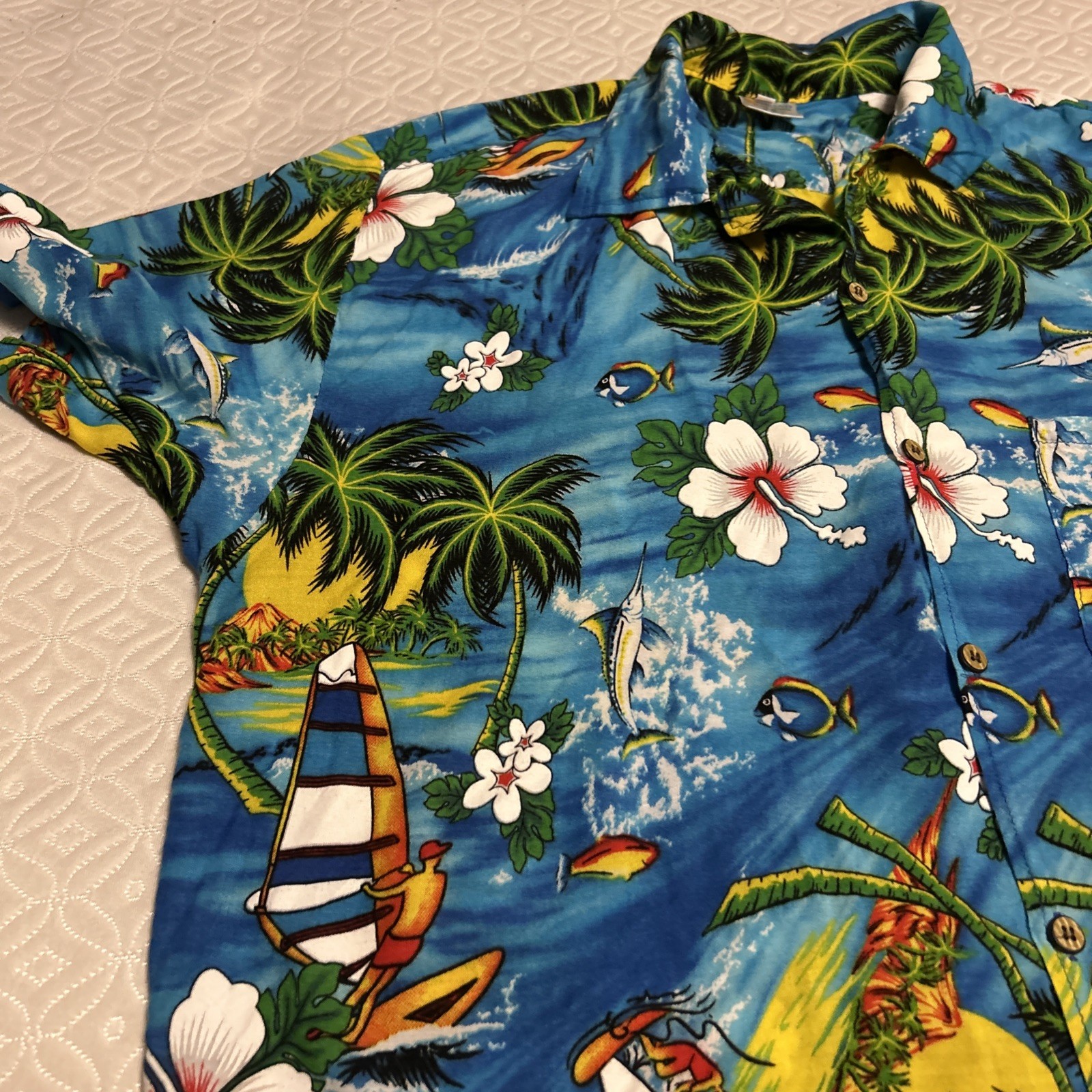 ISLAND EXPRESSIONS 100%RAYON hand wash Blue Button Front size XXXXL