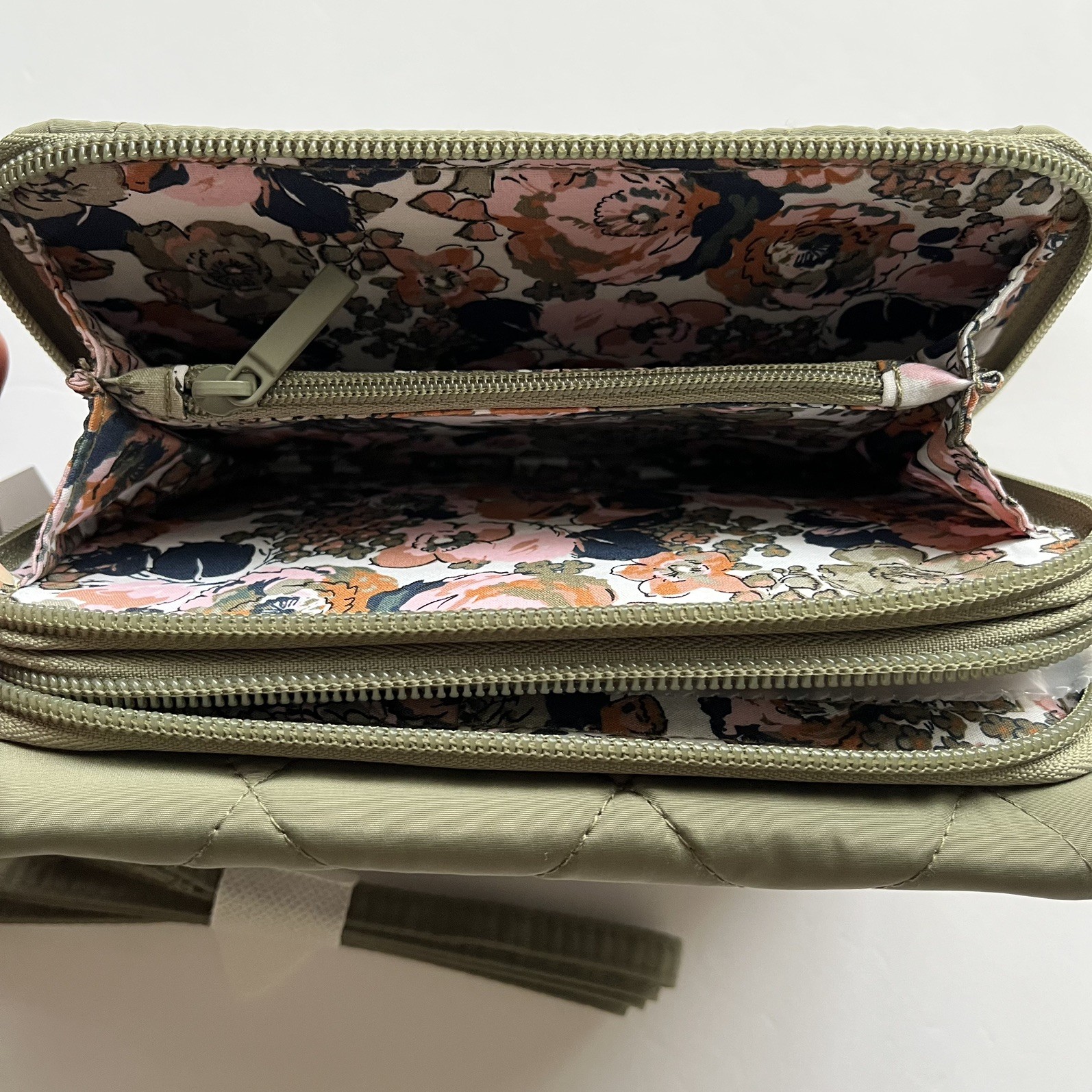 Vera Bradley Ultralight RFID 3-In-1 Crossbody Sage MRSP $109 NWT
