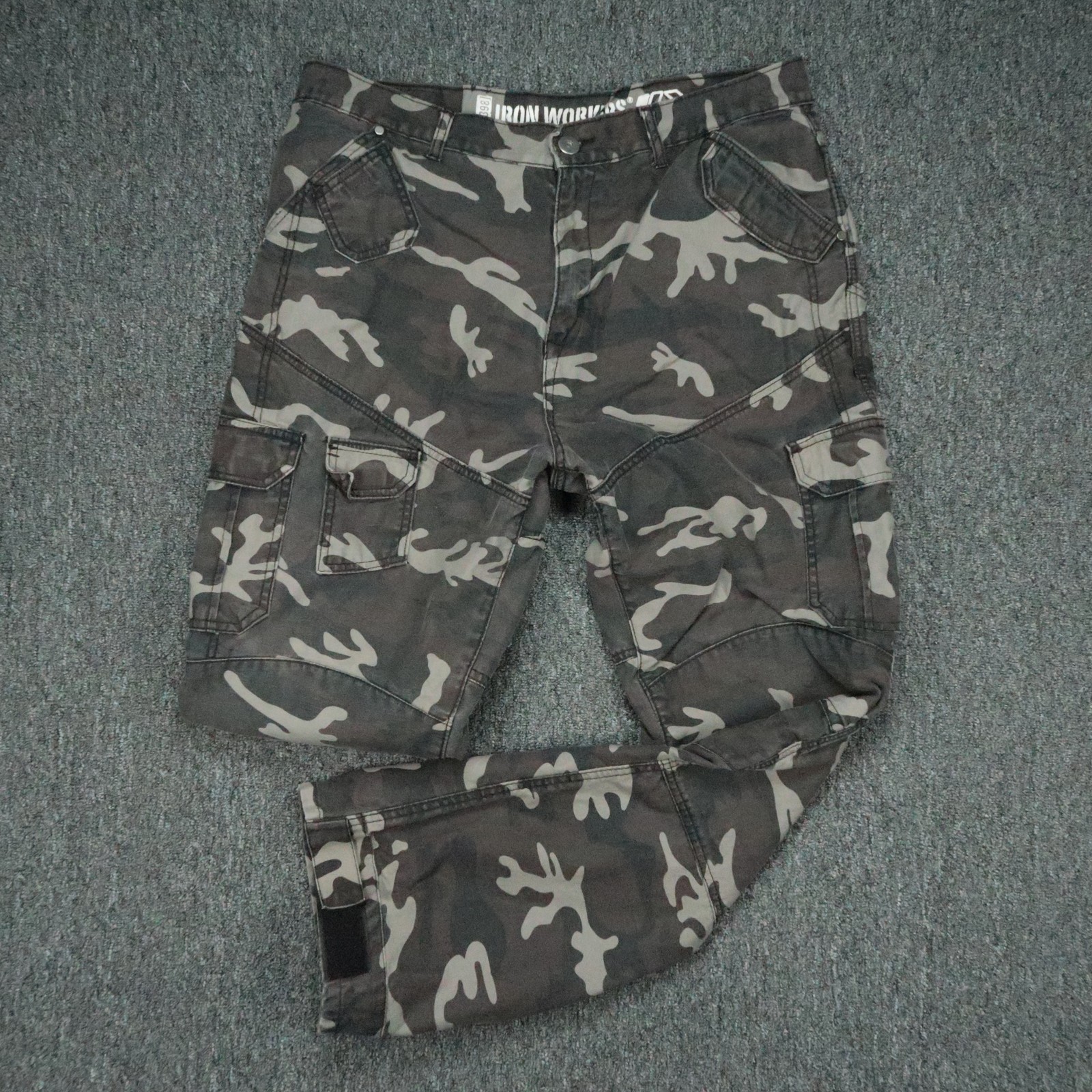 Iron Workers Pants Mens 36×32 Gray Camo Kevlar Reinforced Cargo Lined