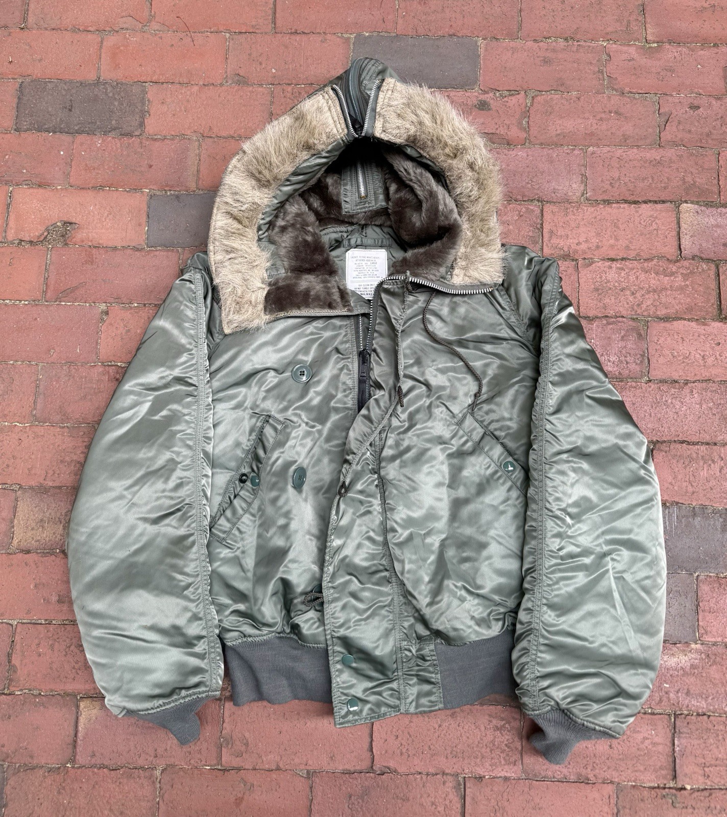 Alpha Industries vintage 90s Made in USA Flying Bomber N-2B Jacket