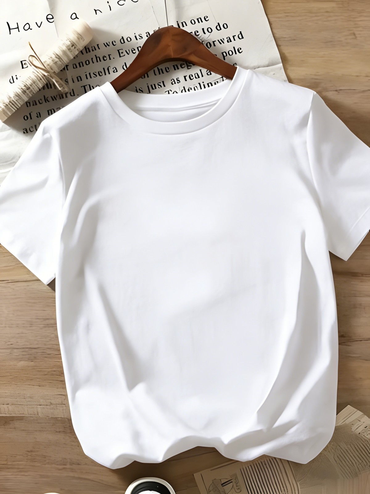 Casual Women’S Round Neck Tee Featuring a Vibrant Butterfly Design