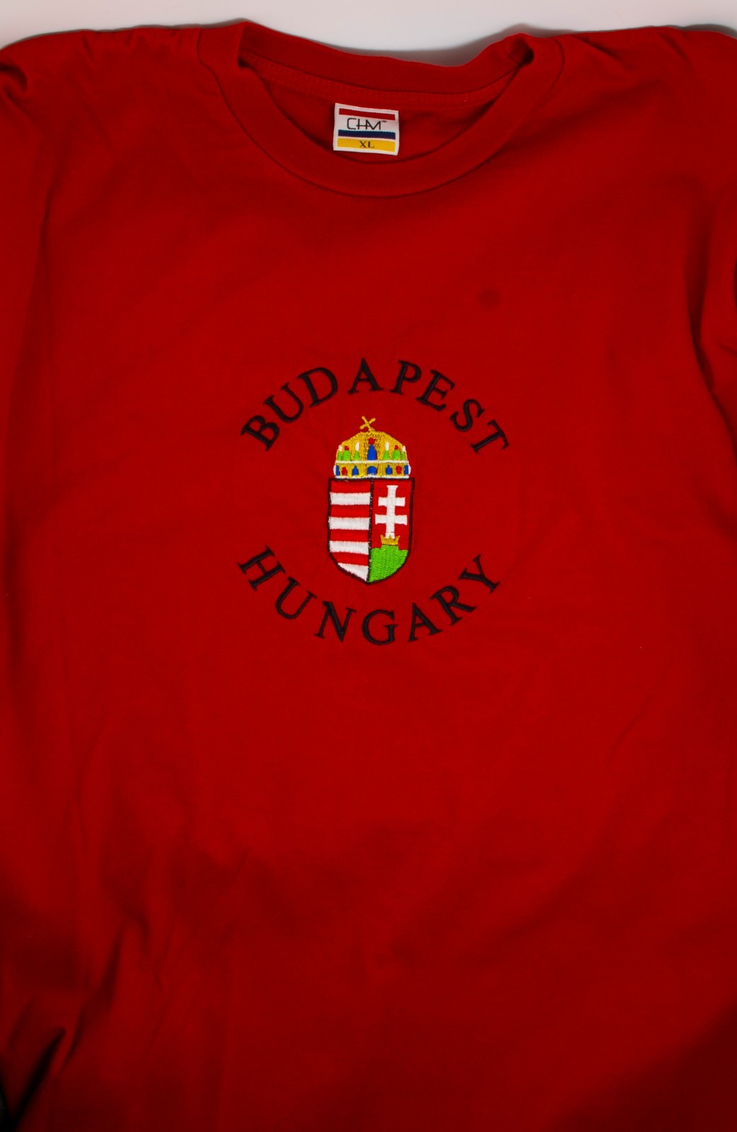 Vintage Budapest Hungary Souvenir T-Shirt Red Embroidered Shield Logo XL New