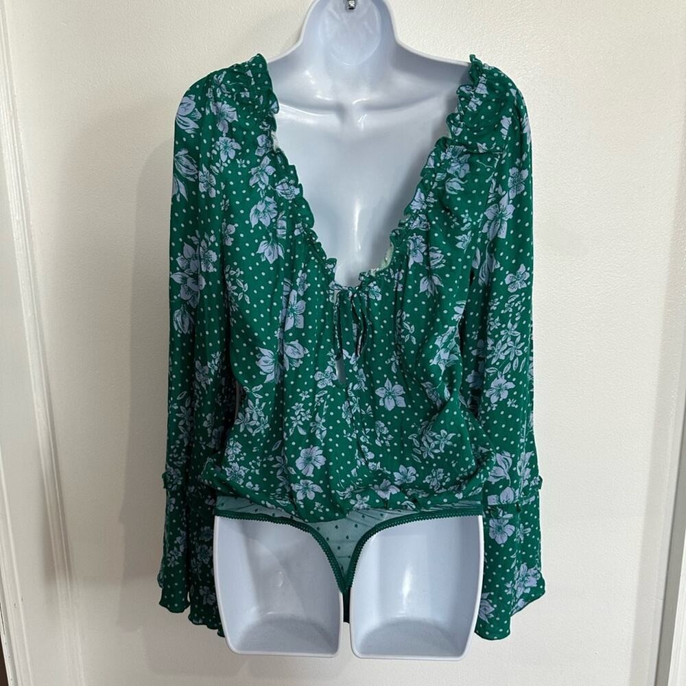 Free People One On One Date Green Floral Print Long Sleeve Bodysuit Size Small