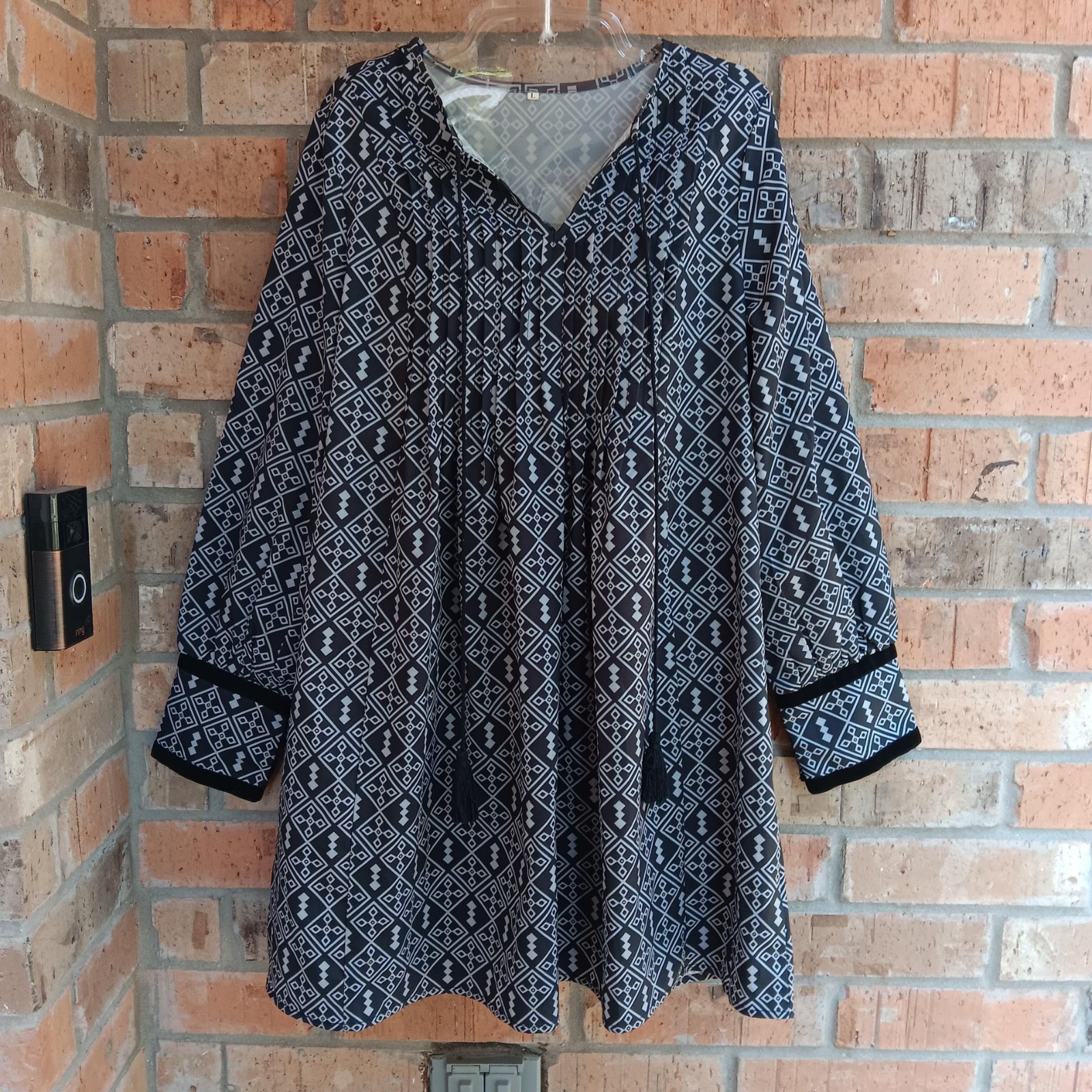 Womens Top Blouse Popover Long Sleeves Pleated Tasseled Tie Size L