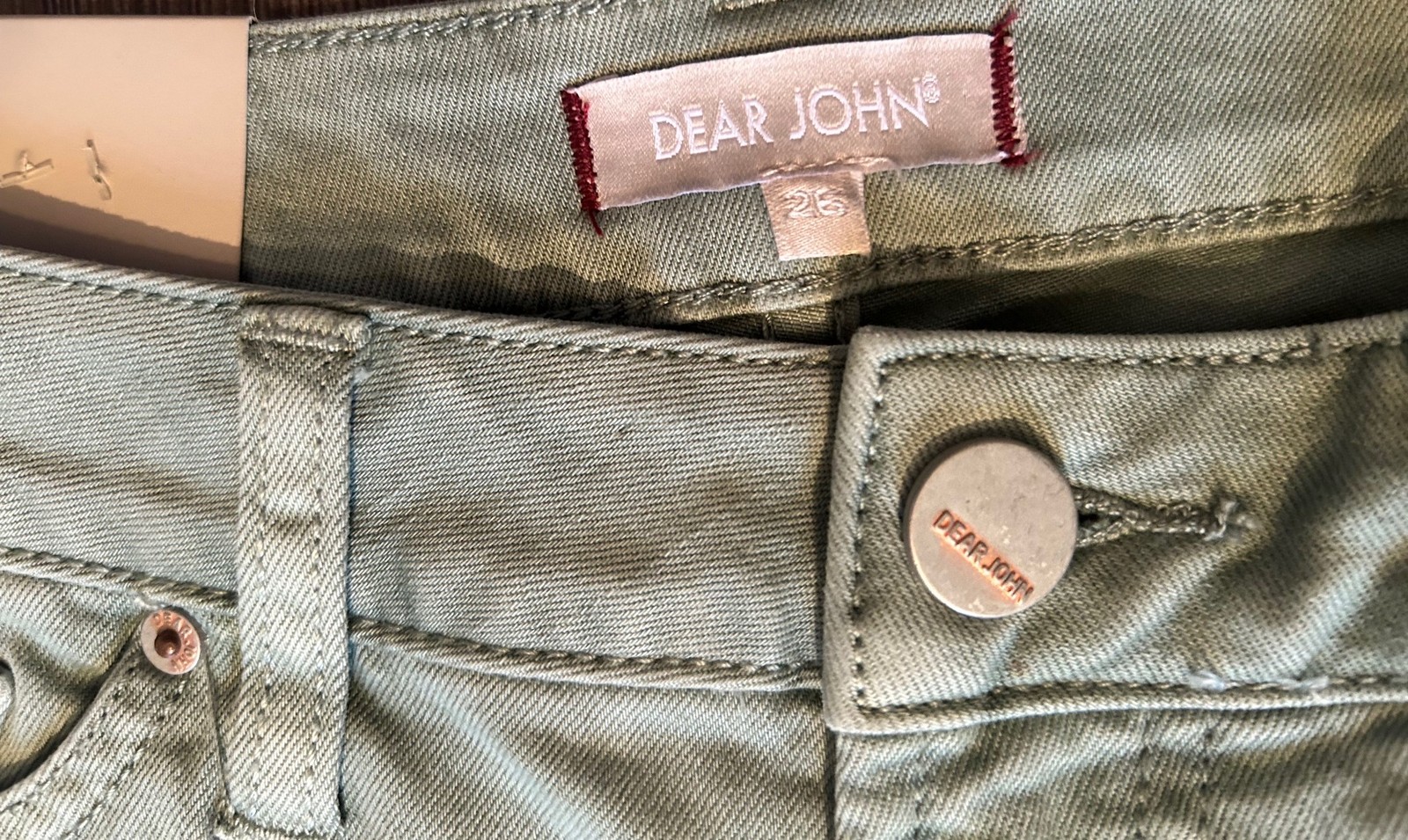 NEW Dear John Shorts Size 26 Green Cuffed Roll Up Ava Style NWT