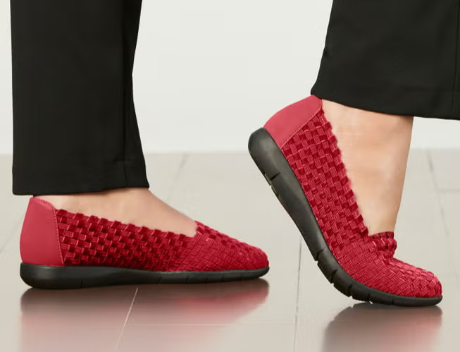 Comfortview Size 7 Wide 7W Bethany Stretch Woven Slip On Shoe Crimson Red Flats