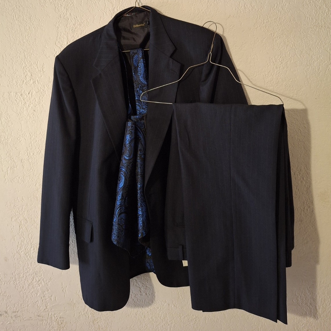 Stafford Men’s Navy Striped 4_Piece Suit 43R 43in Single-Breasted Notch