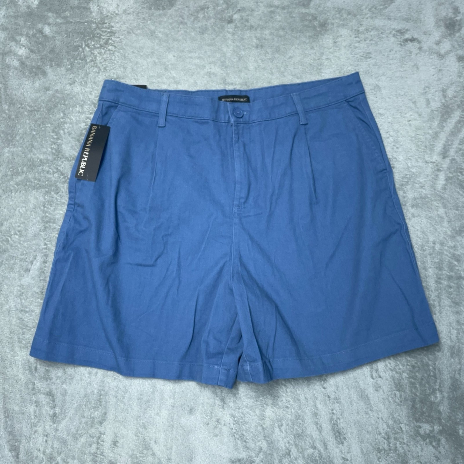 Banana Republic Women’s 14 Pleat Front Chino Shorts Blue 5.5″ Inseam G2001