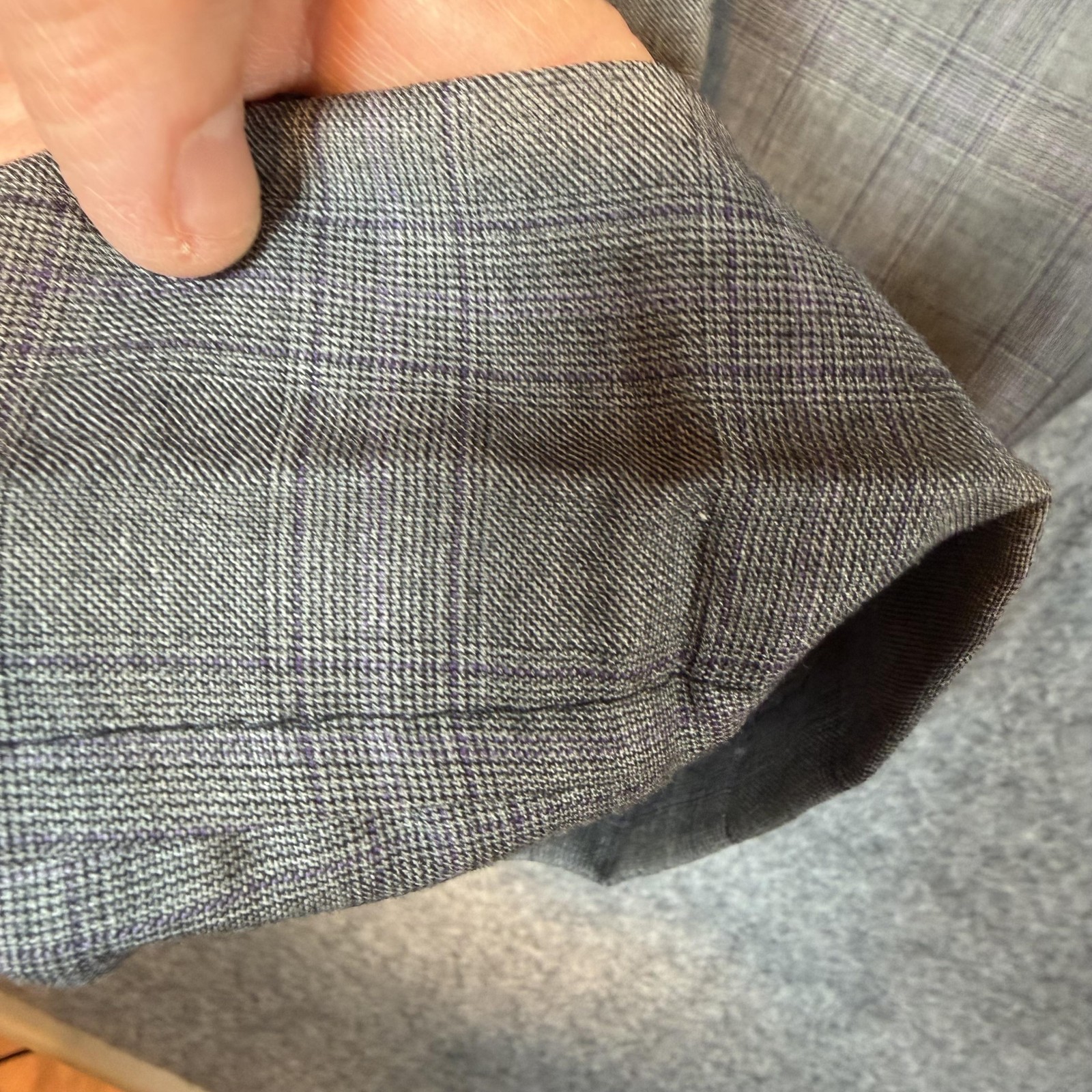 Hickey Freeman Suit Mens 48 42×26 Gray Plaid Wool Loro Piana Super 130s USA