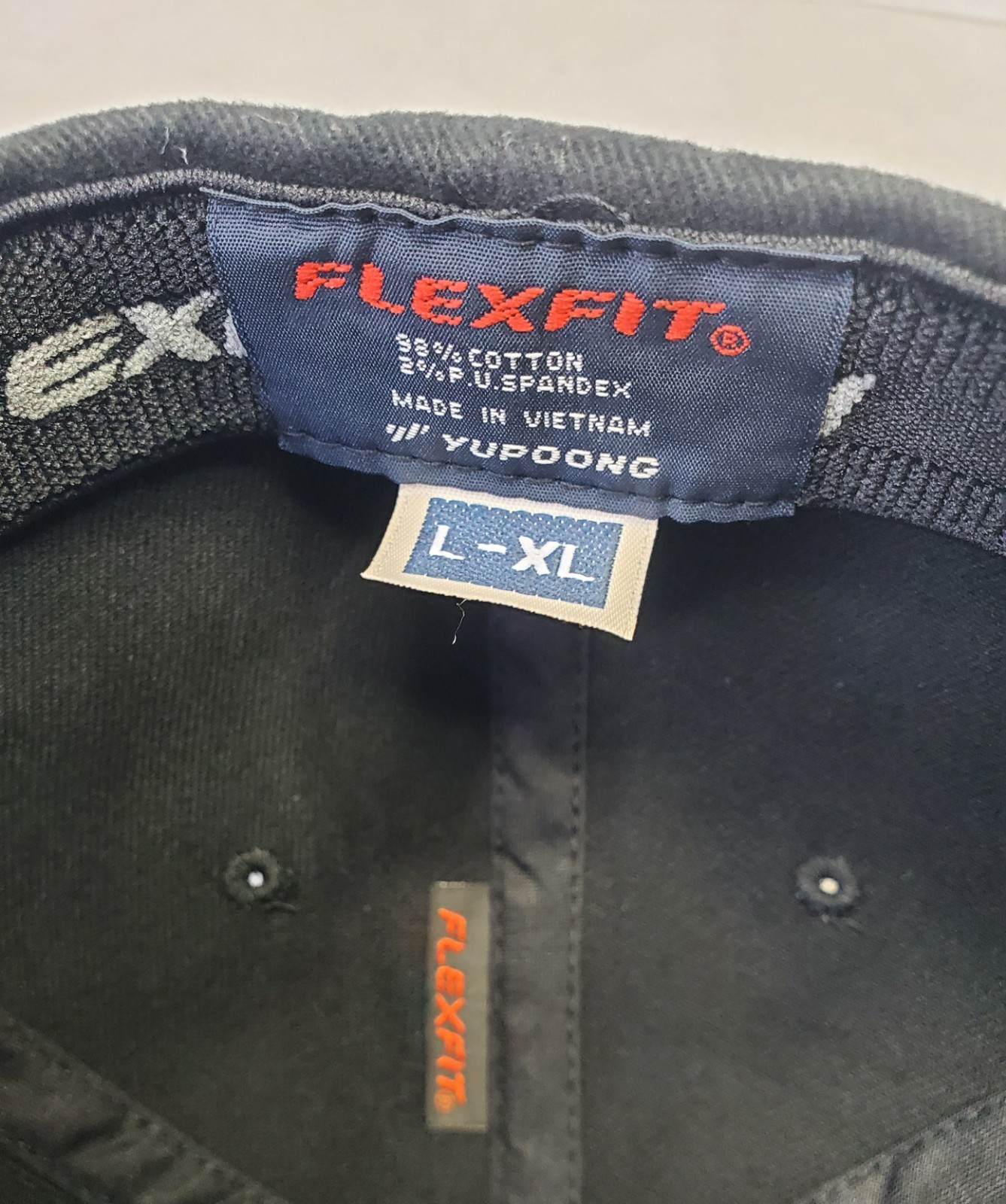 McLaren Embroidered Patch On Flexfit 6377 Black L/XL 7 1/4″ – 7 5/8″
