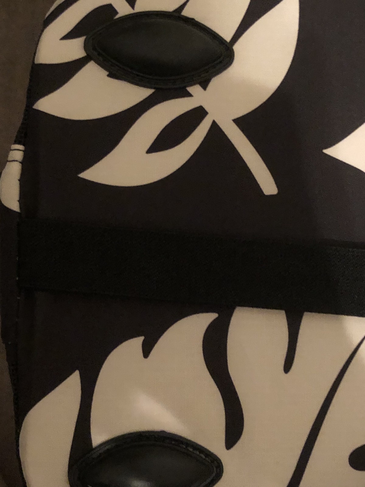 Aloha Clevermade Collapsible Beach Tote Black/White Floral, New