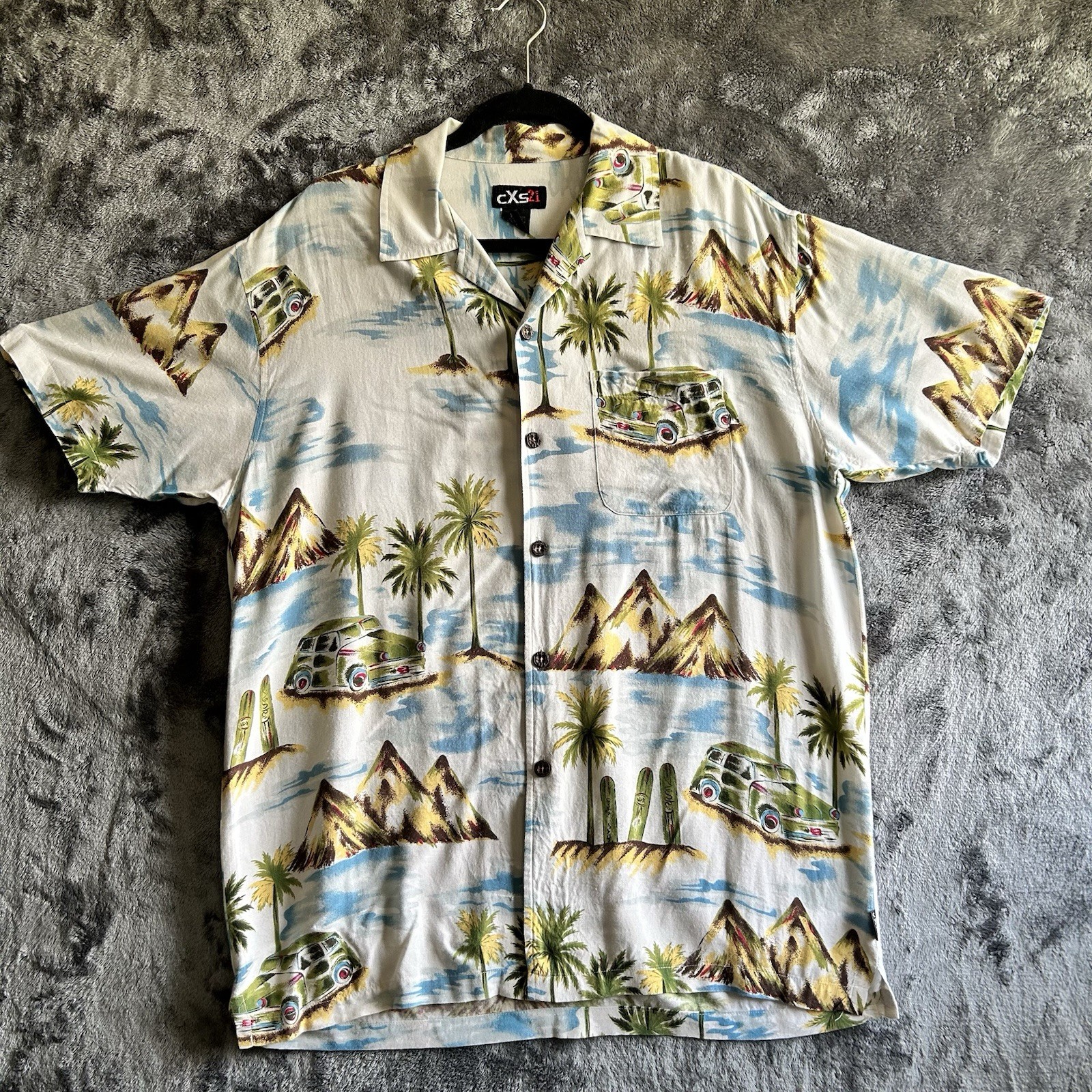 CXS21 Hawaiian Shirt Mens Medium Tropical Camper Van Print Button Up Camp Shirt