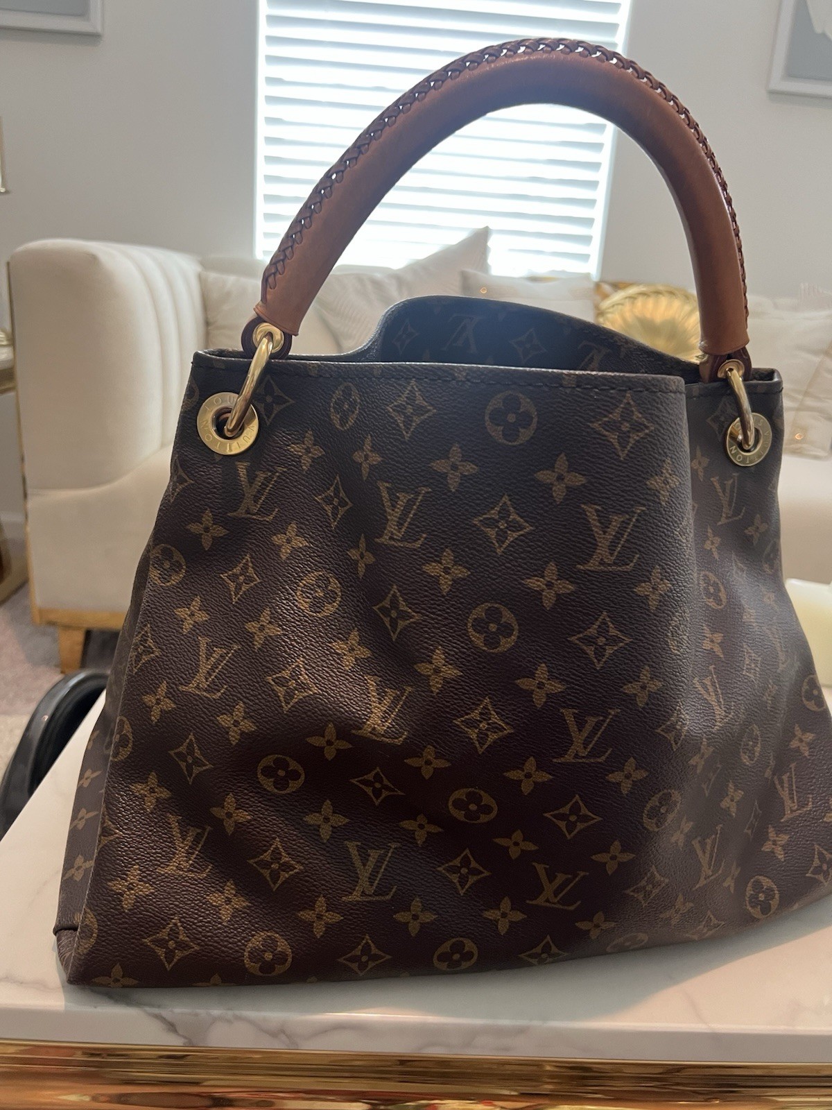 LOUIS VUITTON Artsy MM Bag | Monogram Canvas | Shoulder Bag | 100% Authentic