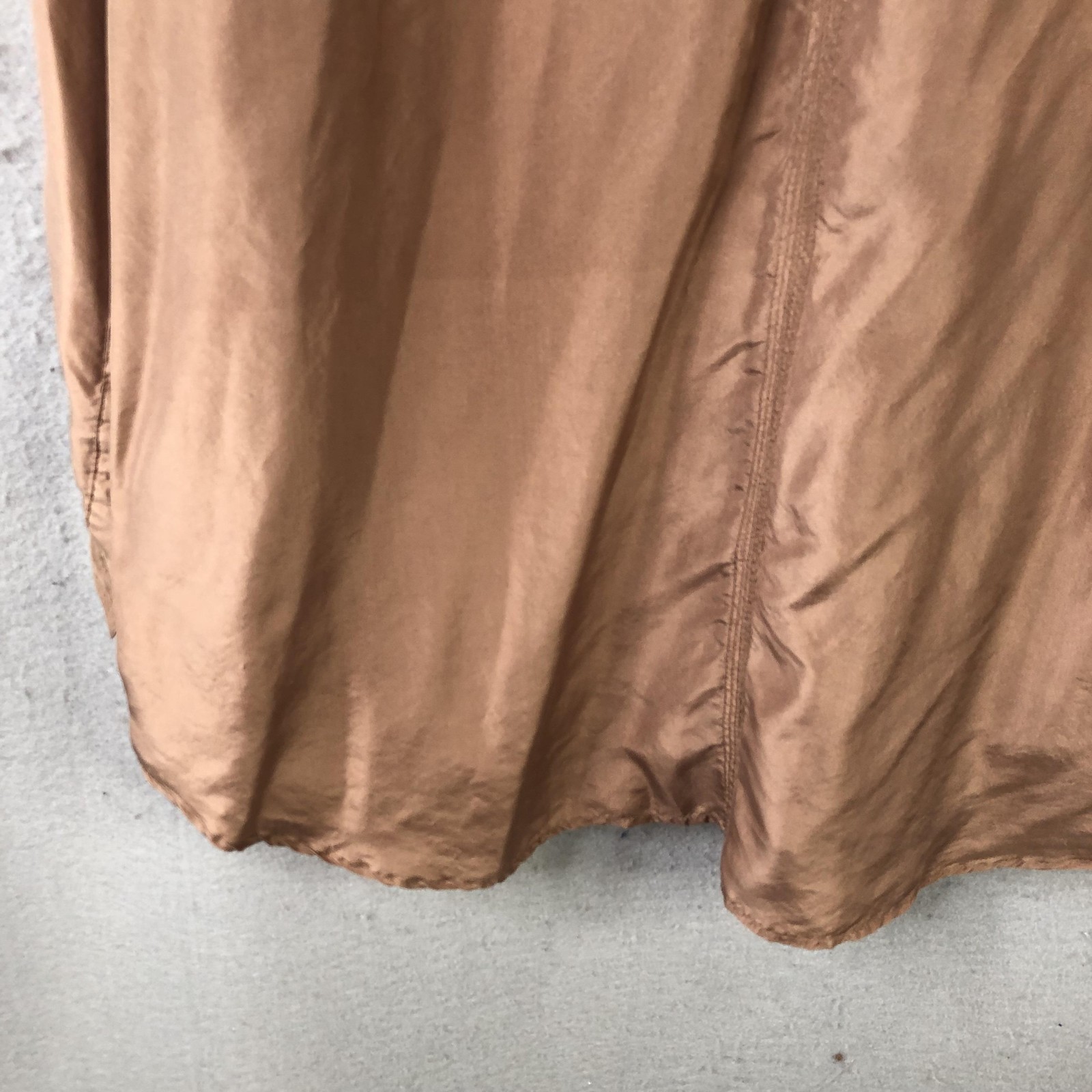 Luxury Top Womens L Beige 100% Silk Button Front Pockets Long Sleeve Career