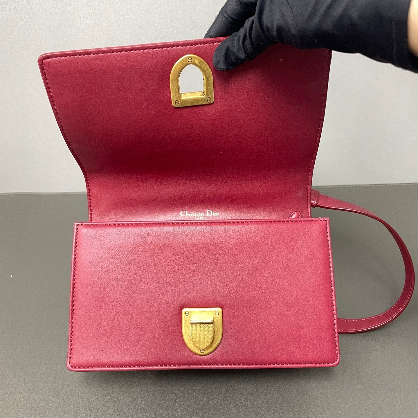 Dior Pre-Owned Authentic Chain Bag Burgundy 22*13*6.5 Free Tracked Shipping