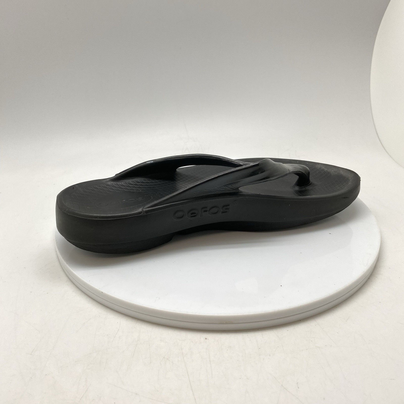 Oofos Oolala Recovery Sandals Womens 9 Black Flip Flops Slip On Thong Comfort