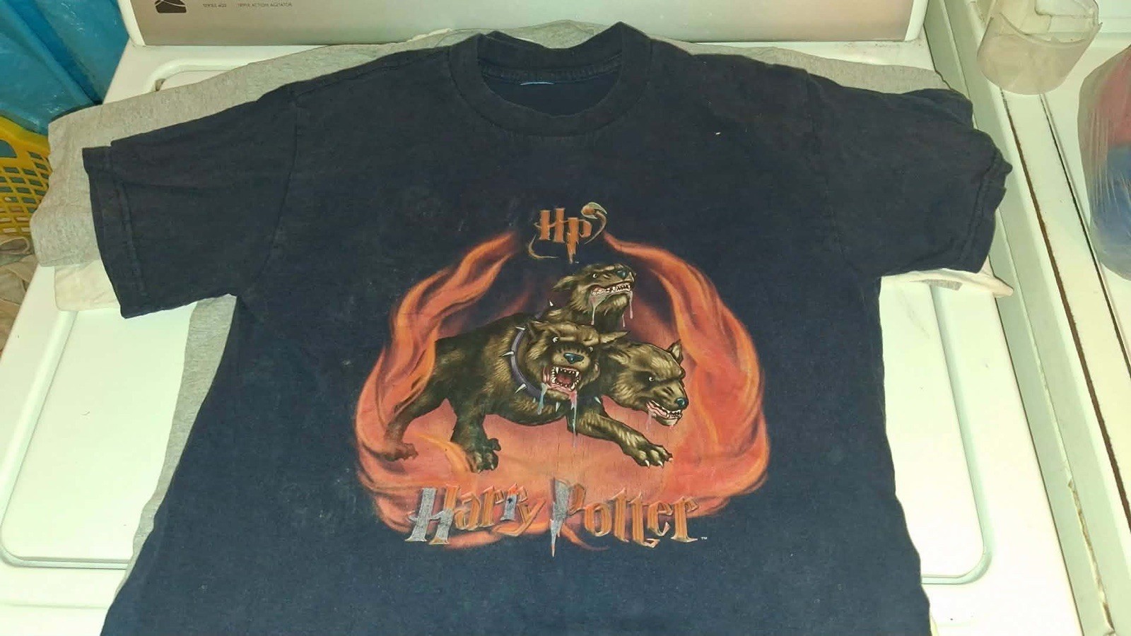 Harry Potter Fluffy Three Headed Dog Graphic T-Shirt Adult Medium Black Tagless