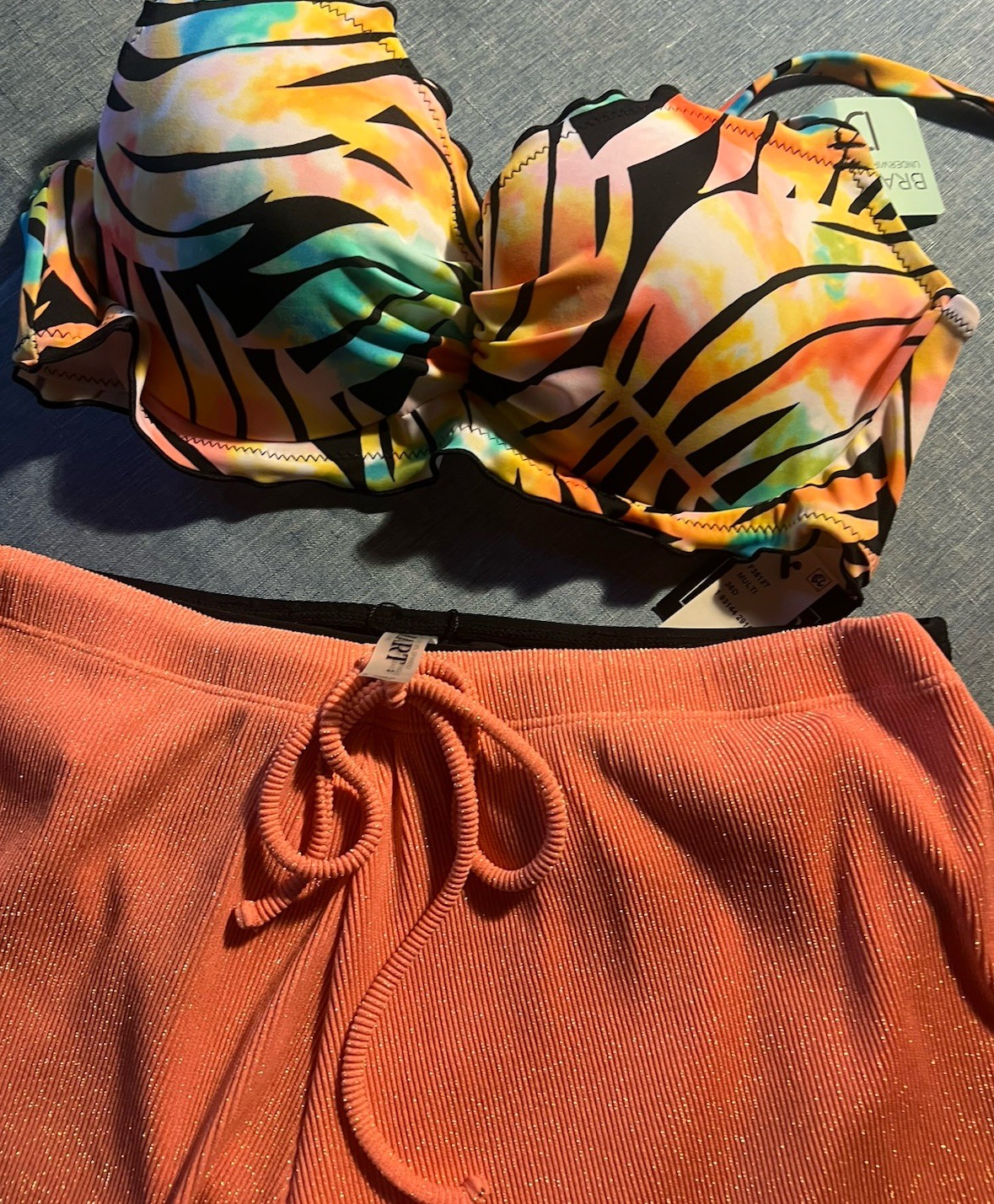 NWT 3 Pieces Sundazed PARADISE PALM Top Sz 36D Zmart Bottom Salt & Cove Shorts