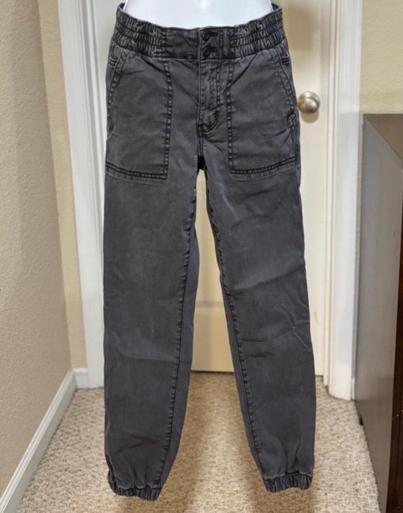 Bundle of 2 pairs – American Eagle joggers, size 2/4