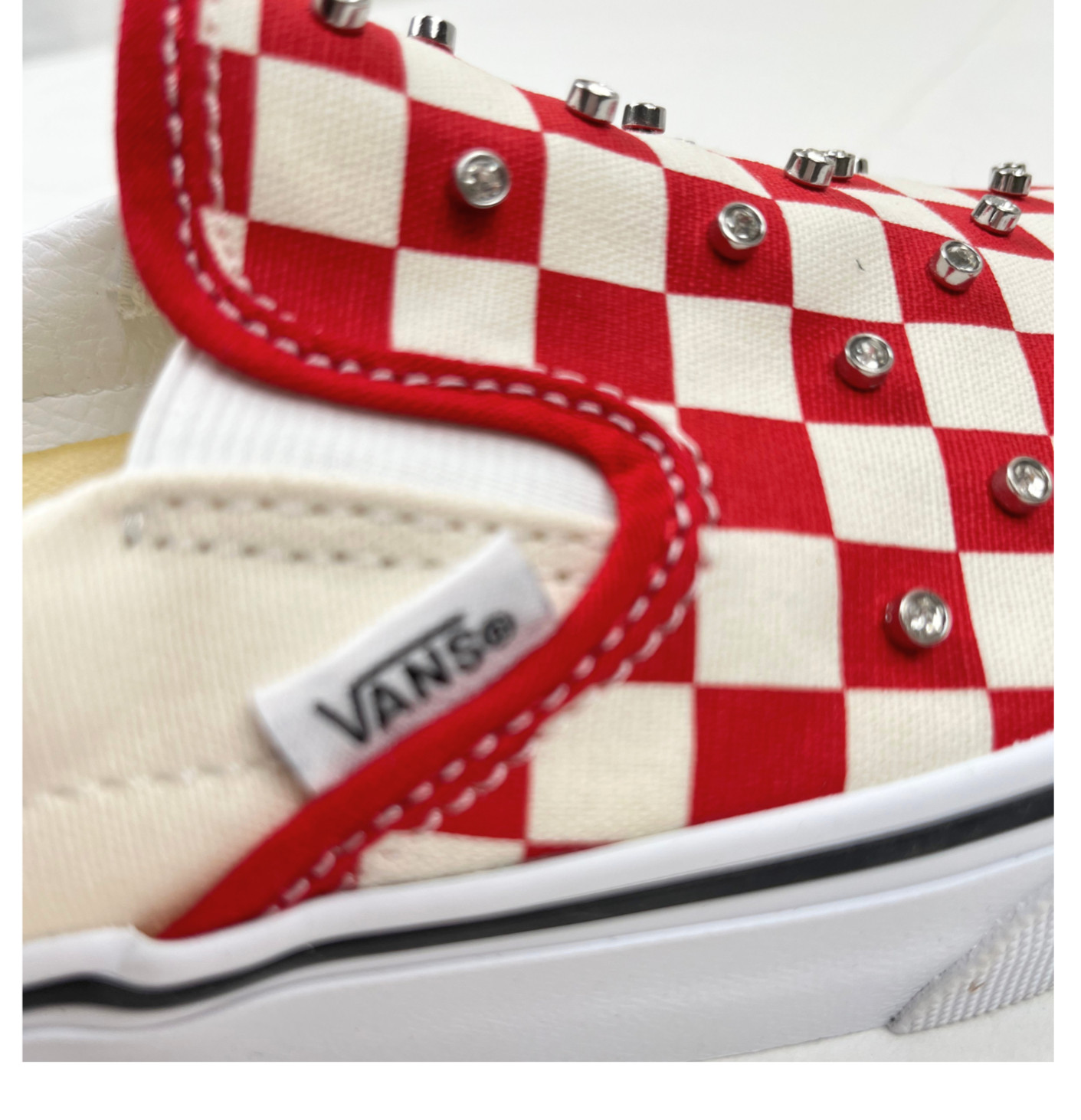 Vans Classic Slip-On Checkerboard Rhinestone Red Beige Canvas Women’s 6.5 NIB