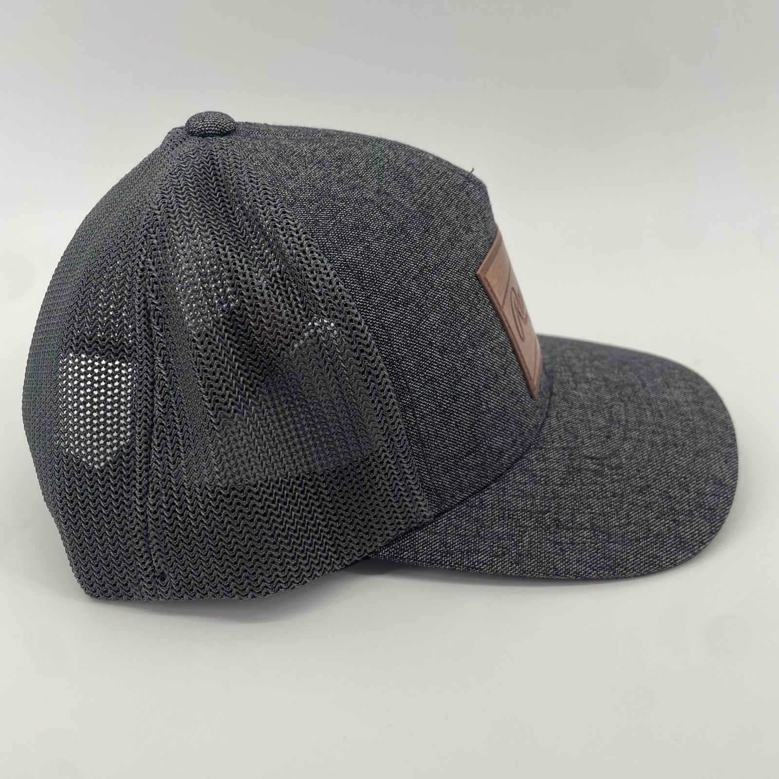 Rawlings Trucker Hat Mens OSFM Gray Leather Patch Snapback Flexfit 110 Cap