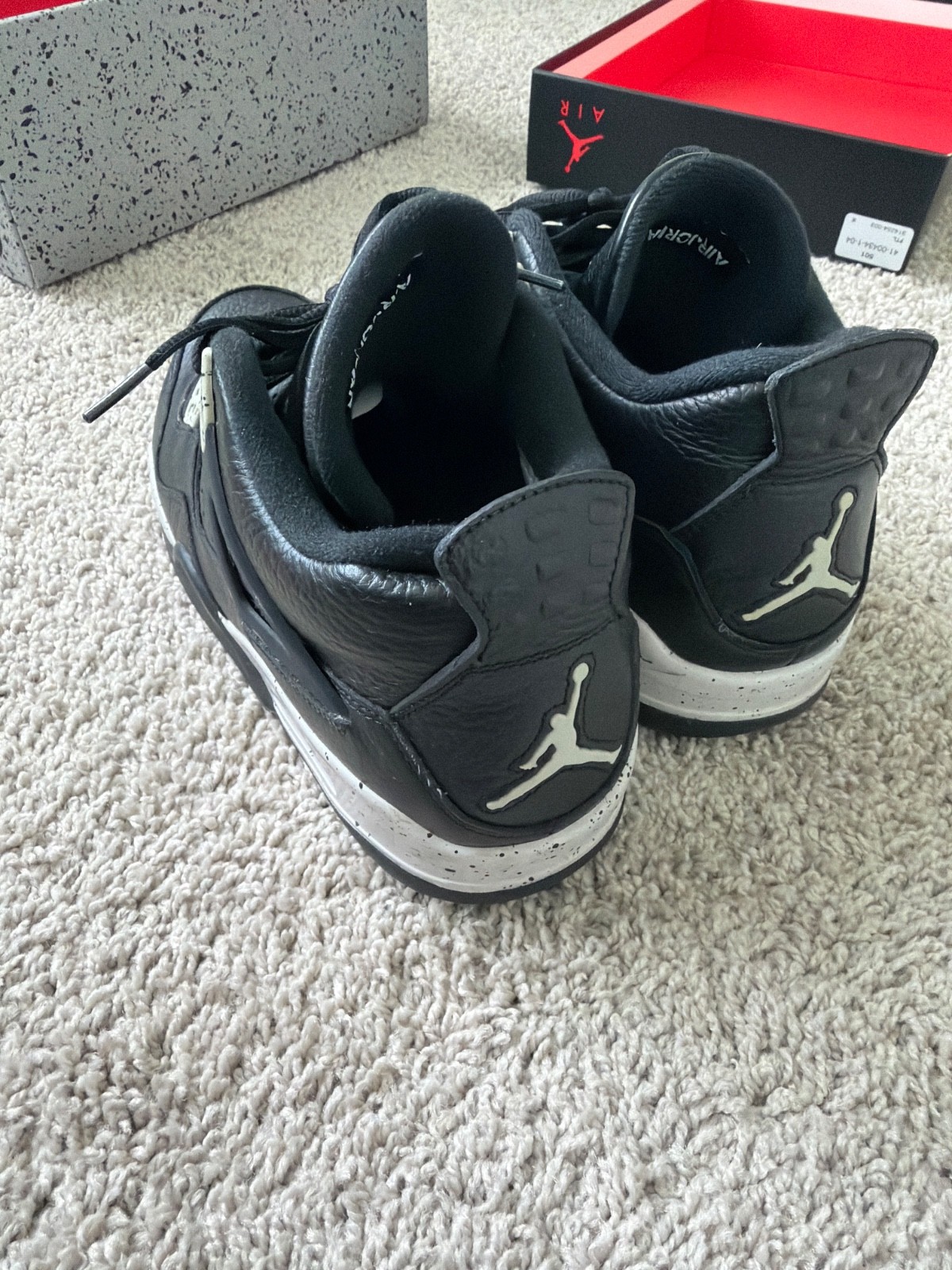 Size 10.5 – Jordan 4 Retro LS oreo 2015