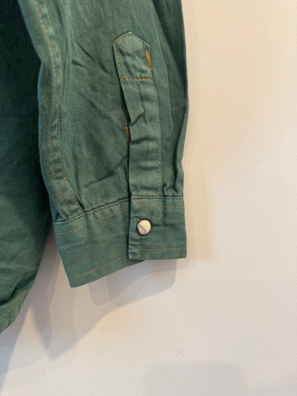 Vintage Levi’s Denim Pearl Snap Button Western Work Shirt