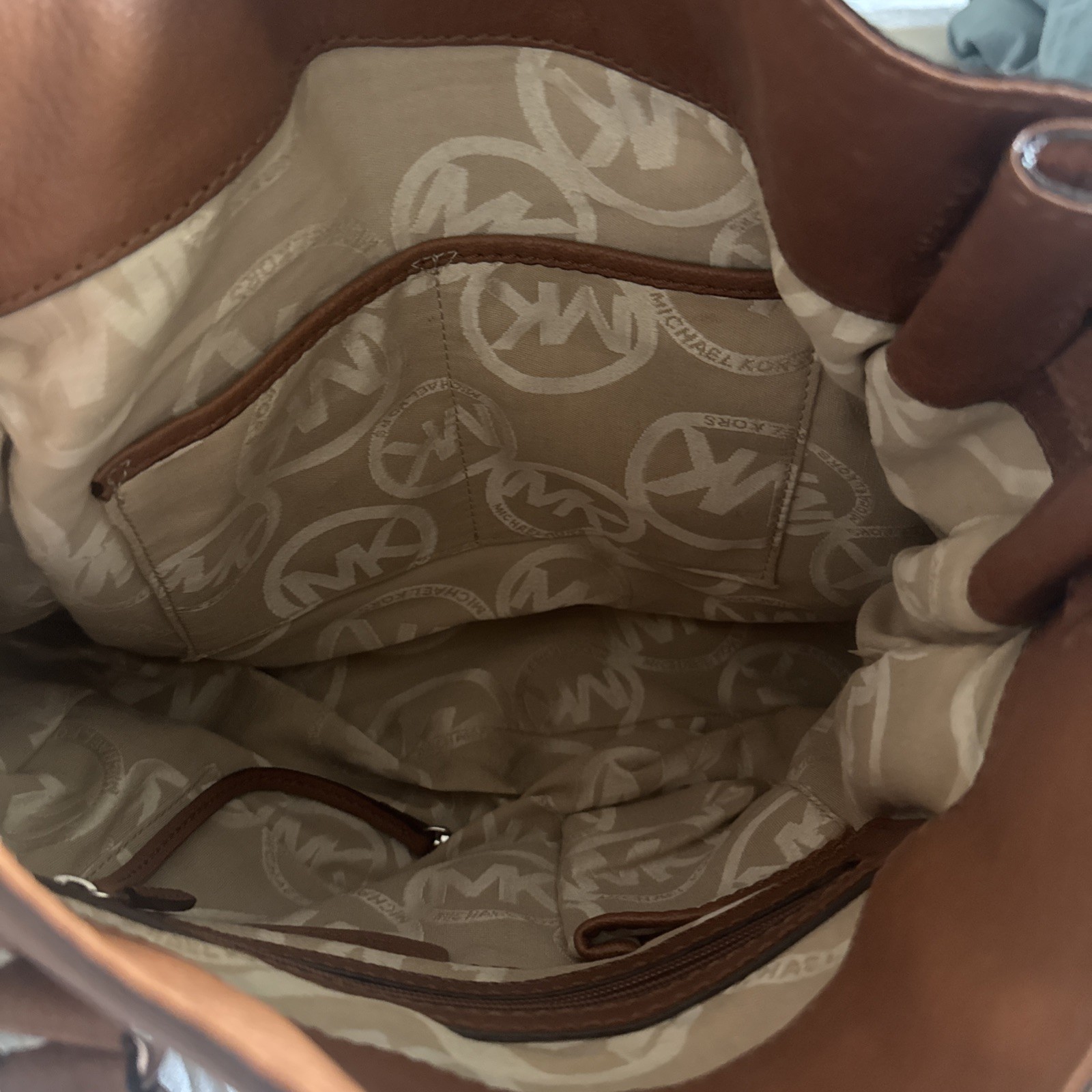 Michael Kors Hamilton Large Saffiano Leather Large Tote ShoulderBag Camel Brown