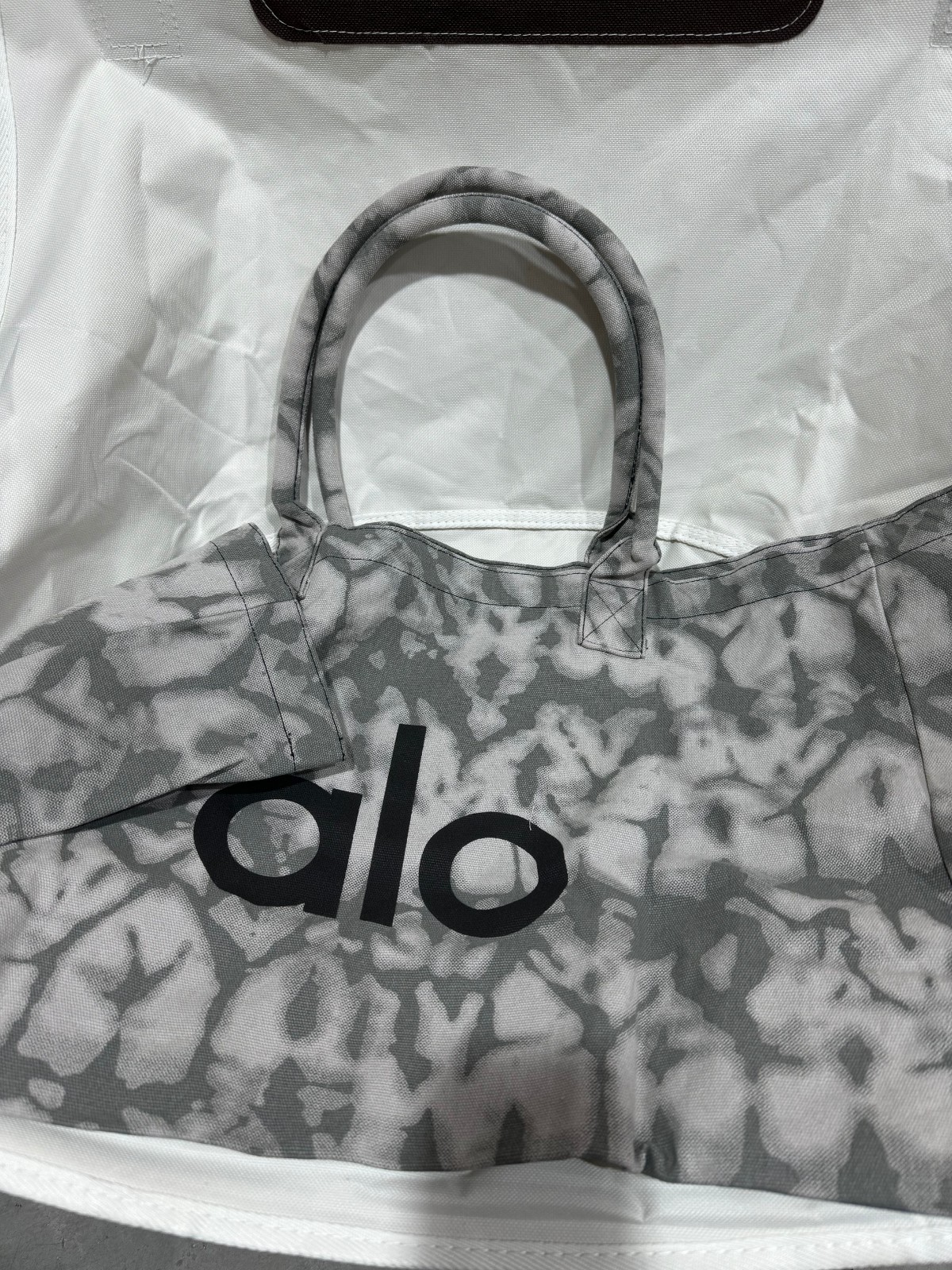 ALO Yoga Gray Tie Dye Large Canvas Tote Bag Gym Travel Carry-on NWT
