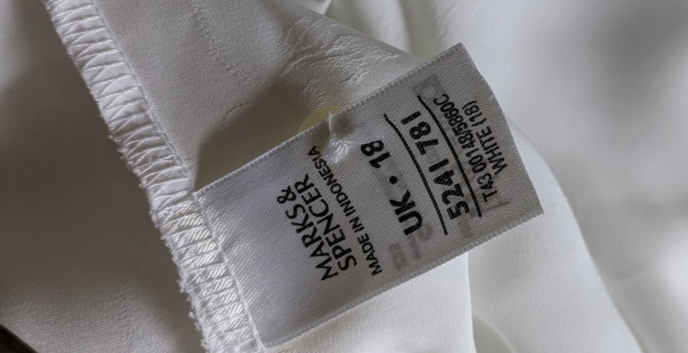Marks & Spencer White Oriental Chinese Style top size 18 used good condition