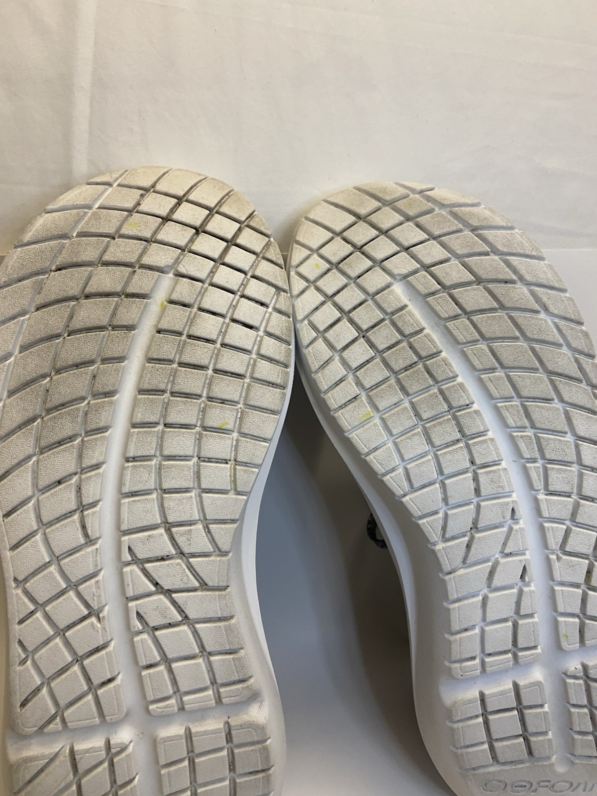 Oofos OOmy Stride Women’s 11 Black White Running Shoes Comfort Recovery Slide