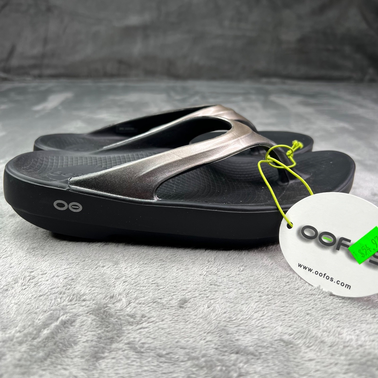 Oofos OOlala Thong Sandals Womens 6 Black Latte Comfort Flip Flop Summer New
