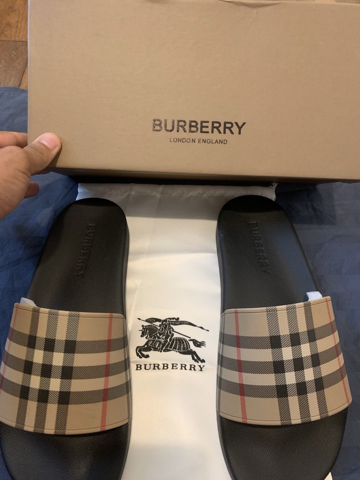 Burberry Vintage Check Slide Sandal Men’s Beige EU 43/US 10 80270701