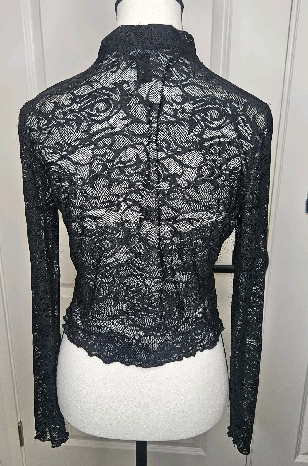 Forever 21 Lace Mesh Longsleeve Top Stretch Sheer Size Medium Black Y2k Style