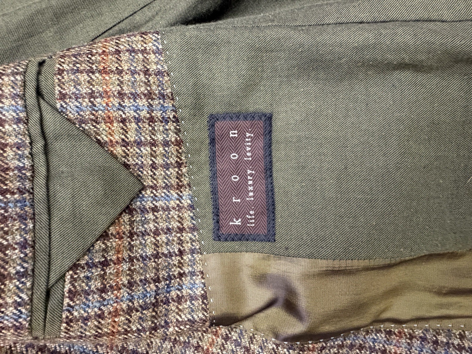 KROON Men’s 44L Brown Plaid 100% Virgin Wool Sport Coat Elbow Patch Blazer