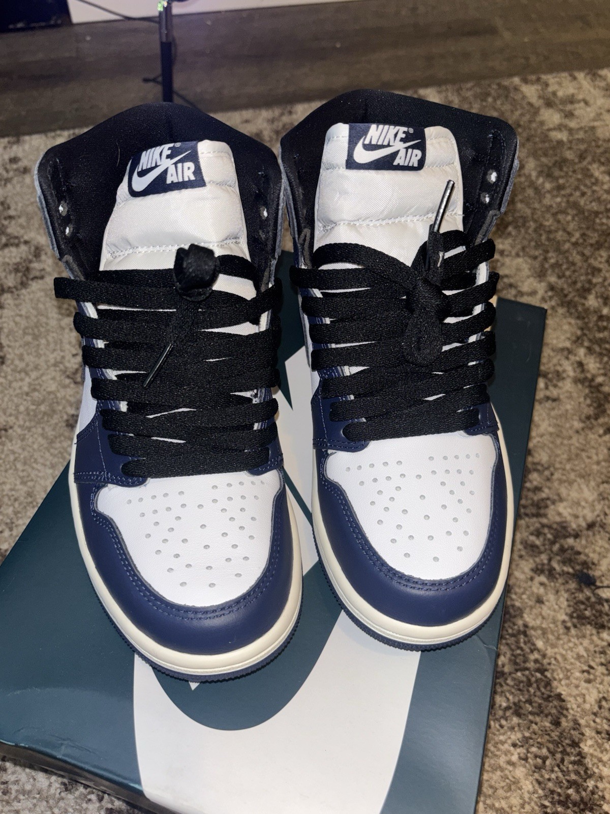 Nike Air Jordan 1 Mid Men’s Mid Top Sneakers White/Blue/Black Colorblock Lace Up