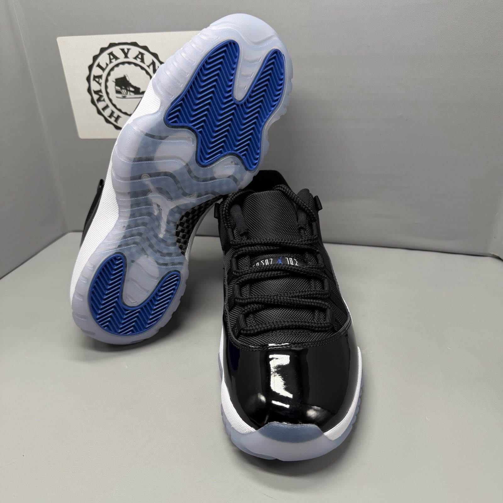 Air Jordan 11 Men Retro Low Space Jam Sneaker FV5104-004 Size 8 NEW B-Grade
