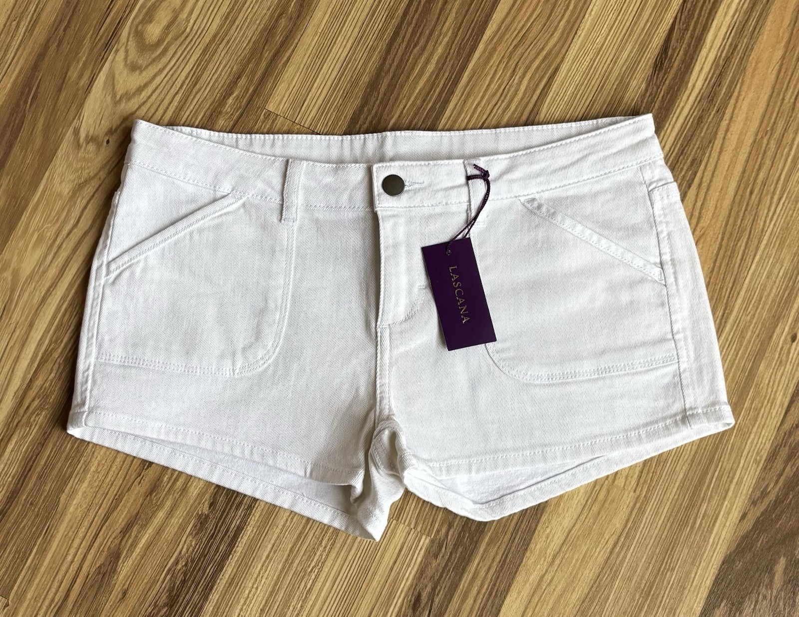 NWT Lascana White Demin Jean Shorty Shorts Ladies Sz 8 ~ 98% Cotton 2% Elastane