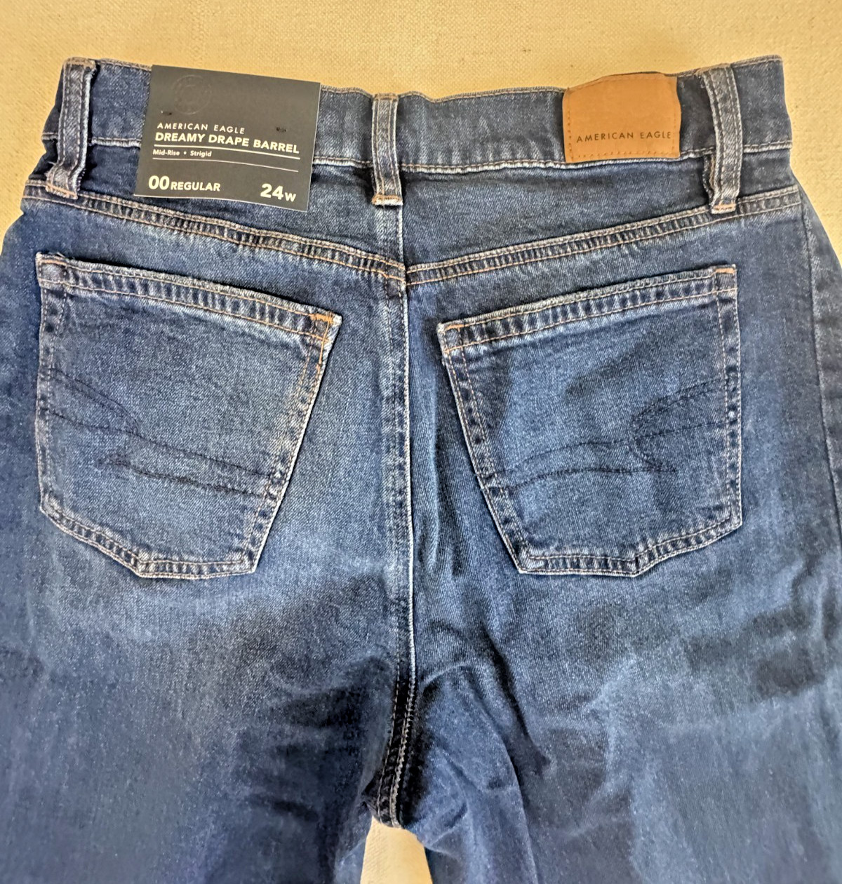 American Eagle Womens Dreamy Drape Barrel Mid Rise Blue Strigid Jeans NWT