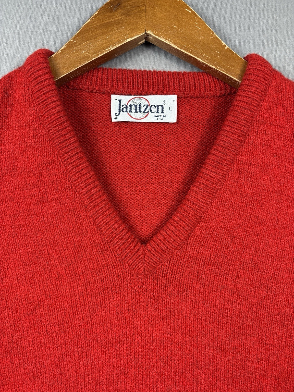 Vintage 80s 90s Jantzen Sweater Vest Mens Sz L Red V Neck Acrylic USA Made Golf