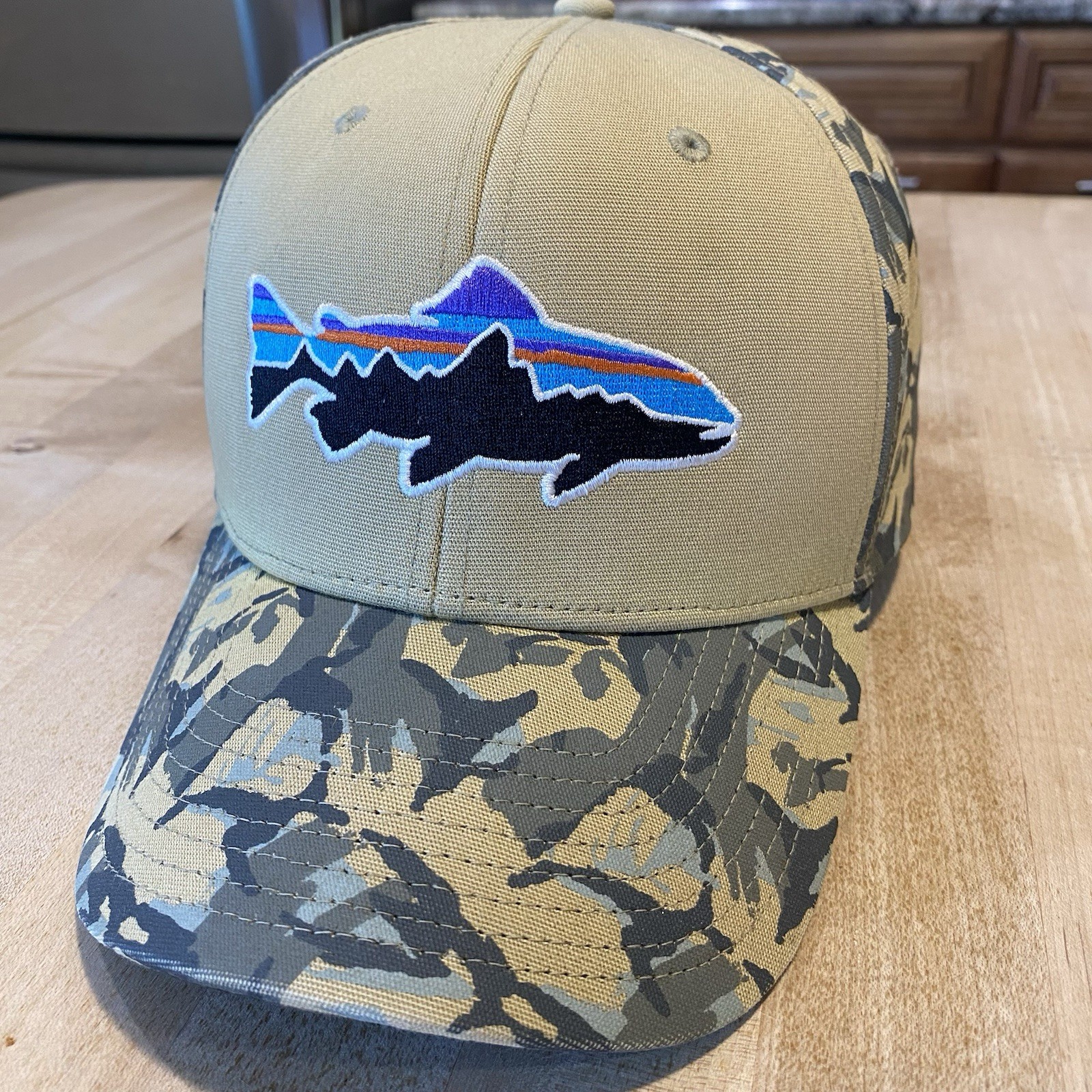 Patagonia Fitz Roy Trout Roger That Hat – Ash Tan/ Forest Khaki Camo