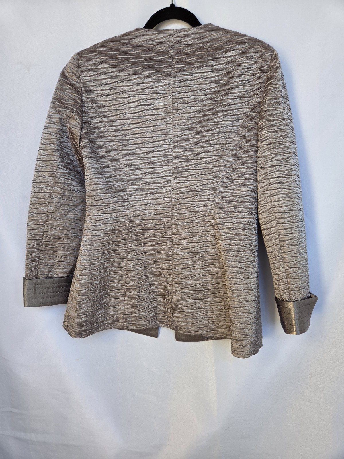 Giovanna Signature Women’s Gray Beaded Hook & Eye Lined Blazer Jacket Size 10