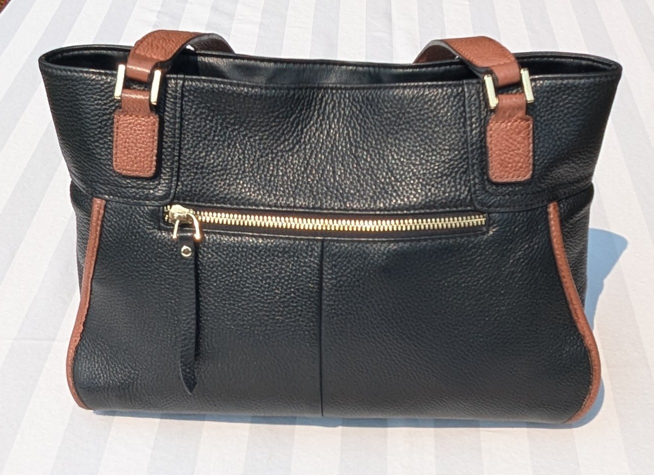 Zooler Black Brown Pebbled Tote Zip Gold Hardware Pockets Lined Bag Charm